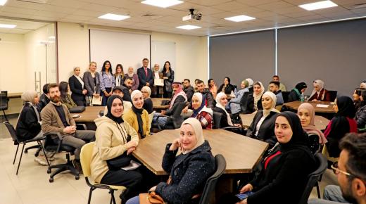 مخيم تدريبي في “الشرق الأوسط” طوّر من مهارات مشاركيه في مجال الإعداد للمستقبل