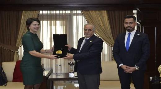  بحث التعاون بين عمان الأهلية والملحقية الثقافية الهنغارية