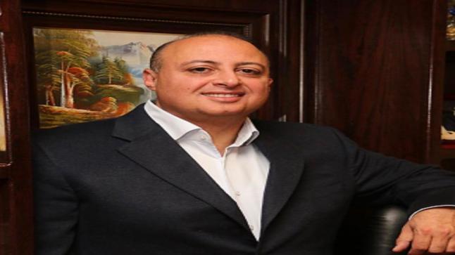 شكر للدكتور ماهر الحوراني من أهل الطالبة المتفوقة شمس أبو عمرة لدعمه لدراستها الطب في غزة