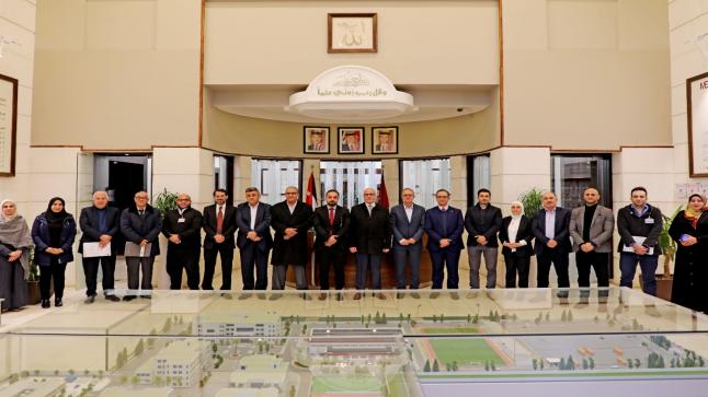 أرباب عمل يضعون توصيات هامة لطلبة “هندسة الشرق الأوسط” خلال جلسةٍ حوارية