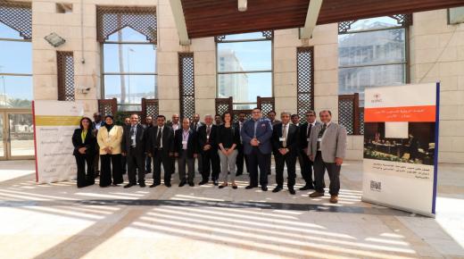 “عمان العربية” تشارك في ندوة القانون الدولي الإنساني