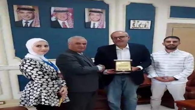 جامعة فيلادلفيا تستقبل وفدا من الهيئة المستقلة للانتخاب