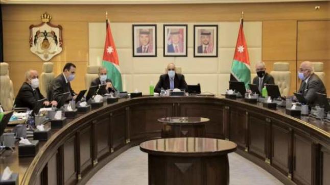 عاجل .. وزراء حكومة الخصاونة يقدمون استقالاتهم وتوقعات تشكيل حكومة جديدة .. فمن هو القادم؟؟؟