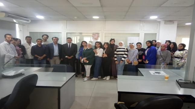 طلبة من “الشرق الأوسط” يزورون صحيفة “جوردن تايمز”