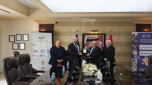 مذكرة تفاهم بين عمان الأهلية ونقابة الصيادلة