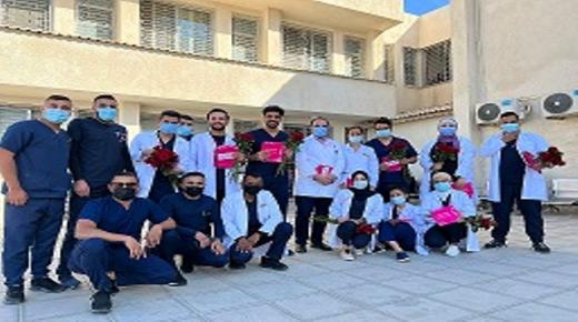 طلبة تمريض عمان الأهلية ينظمون يوما تطوعيا في “عين الباشا