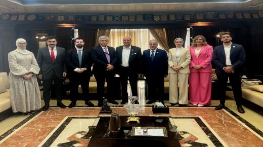 بالصور .. د.ماهرالحوراني يرعى افتتاح معرض “بريدج” للجامعات الدولية في عمان الأهلية