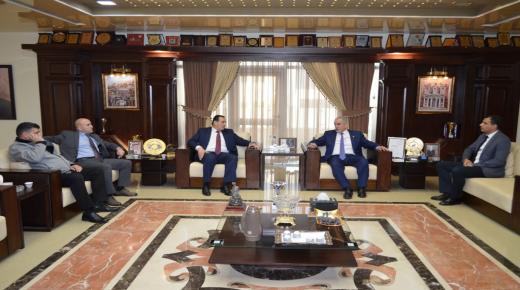  رئيس جامعة عمان الأهلية يستقبل وفداً من مستشفى السلط الحكومي