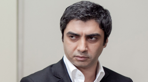 عرف عربيا بمراد علم دار.. من هو نجاتي شاشماز نجم المسلسل الشهير “وادي الذئاب” ؟