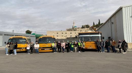 عمان الأهلية تقيم يوماً تطوعياً لدعم بنك الملابس الخيري