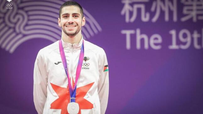 طالب عمان الاهلية البطل زيد مصطفى يحقق إنجازا عالميا في التايكواندو