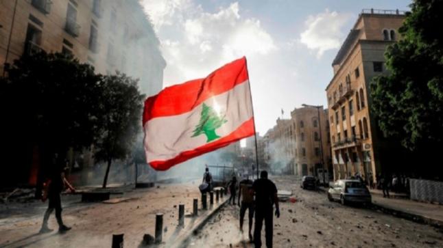 الشعب اللبناني يقف ضد الحرب: البحث عن السلام في ظل الذكريات الأليمة