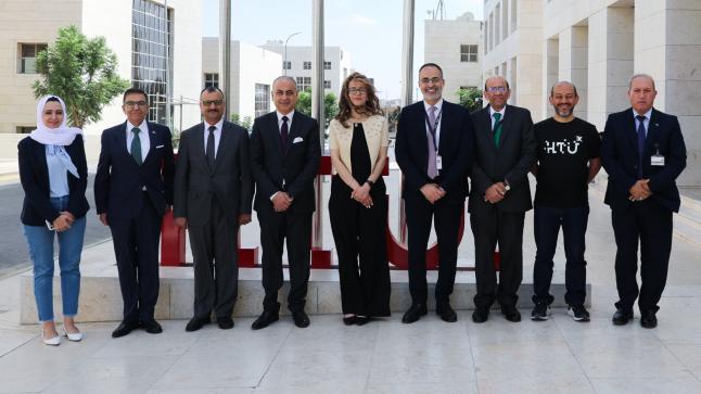 الشرق الأوسط” توفر لطلبتها فرصة التفاعل المباشر مع هيئة الإعلام المرئي والمسموع