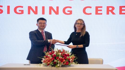 مذكرة تفاهم بين “الشرق الأوسط” وشركة هواوي