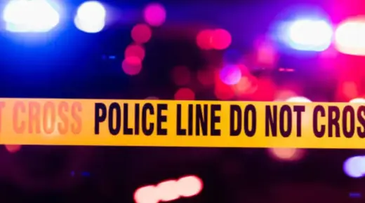  مقتل نائب شرطة وإصابة اثنين آخرين بإطلاق نار خلال عملية إخلاء في فلوريدا