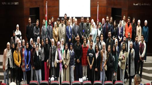 “عمارة وتصميم الشرق الأوسط” تشارك طلبتها المستجدين رحلة تفوقها في روما