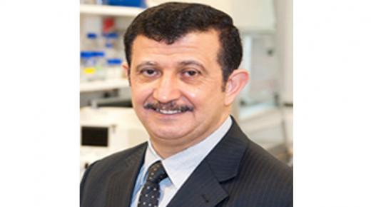 عميد كليتي الصيدلة والعلوم الطبية في عمان الأهلية يحصل على منحة التنقل للتدريب من برادفورد