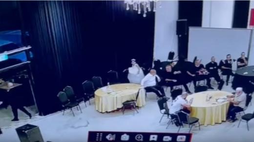 بالفيديو …مسلحون يقتحمون حفل عرس في بلدة الطيبة بفلسطين لسرقة “النقوط”..!
