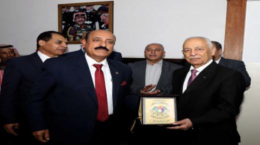 بالصور .. رئيس الديوان الملكي يشارك احتفال المؤسسة الاقتصادية والاجتماعية للمتقاعدين العسكريين