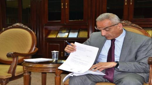 هل سيكون الدكتور علي حياصات احد المرشحين لتولي حقيبة وزارة الصحة ؟