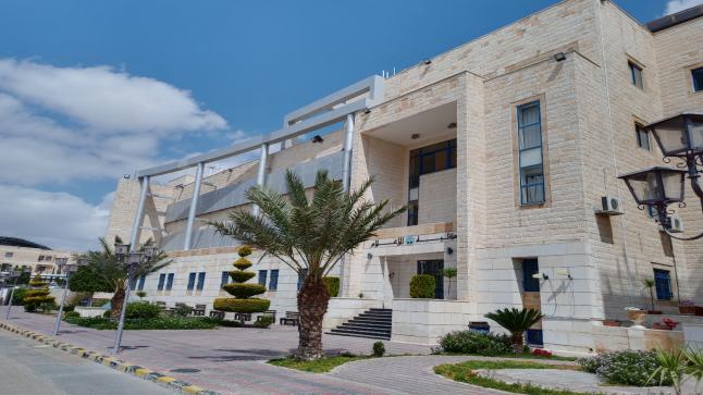 كلية الإعلام بجامعة الزرقاء تفوز بجوائز السلم المجتمعي