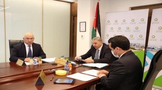 الهيئة العامة لـ” البوتاس العربية” تصادق على توزيع (83.3 ) مليون دينار أرباح نقدية على المساهمين و بنسبة (100%) من رأس المال   