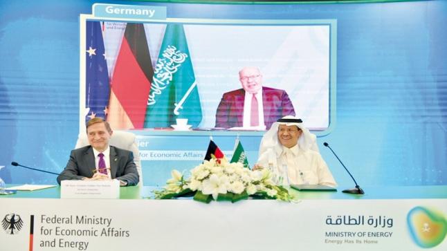 المملكة تغير مشهد الطاقة العالمي.. الهيدروجين السعودي الوقود المستقبلي القادم من الصحراء