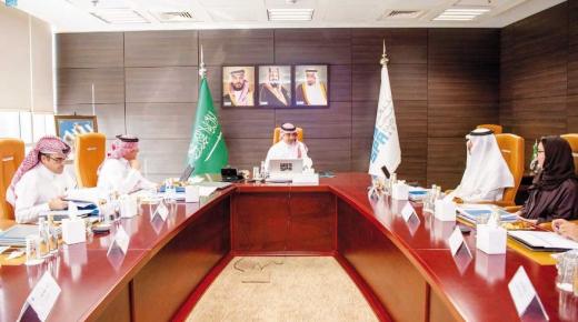 وزير الإعلام يرأس اجتماع وكالة الأنباء السعودية