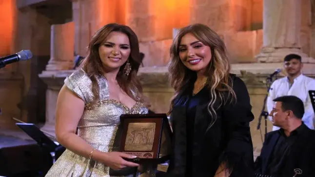 نجمة ذا فويس تتألق في جرش