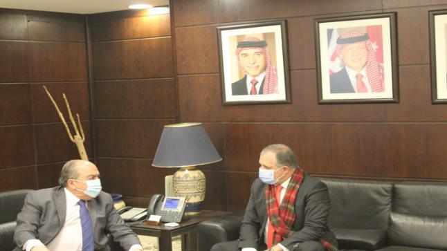 النقل وشؤون الاستثمار يوجهان القطاع الخاص لاستغلال فرص الاستثمار بمجال النقل