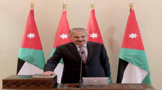 وزير الداخلية: الاستمرار في ضبط الاشخاص والمنشآت المخالفة لأوامر الدفاع