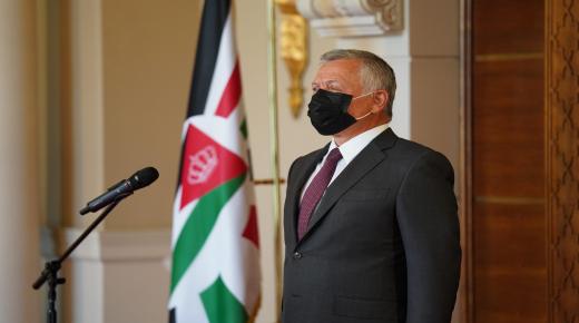 الملك يتقبل أوراق اعتماد عدد من السفراء