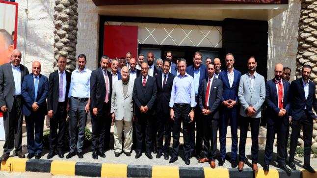 الأمير الحسن يؤكد أهمية تكامل الصناعات