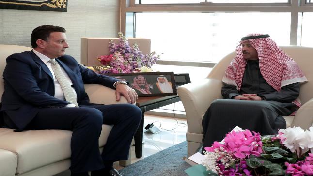 رئيس مجلس النواب والسفير السعودي لدى الاردن يبحثان سبل تعزيز التعاون بين البلدين