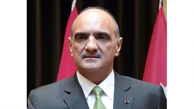الخصاونة: استحداث ورفع علم “اليوبيل الفضي” غدا على السواري بمناسبة مرور 25 عاما على الجلوس الملكي