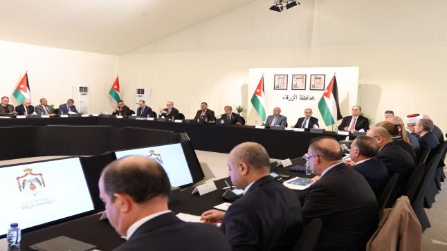 رئيس الوزراء من محافظة الزرقاء: واجبنا التواجد بين المواطنين حتى نحدد المشاريع الواجب تنفيذها في المحافظات