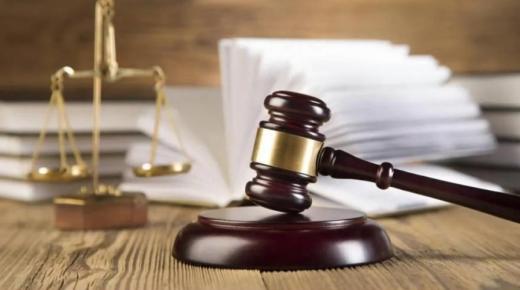 شركة صناعية كبرى تتخذ إجراءات قانونية ضد نقابة العاملين فيها