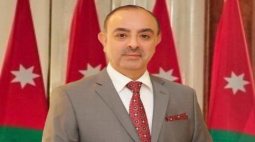 الحاج محمد عبيدالله الحباشنة ( ابو نصار ) وابنائه يهنئون اللواء طارق الحباشنة بتعينه مدير عام هيئة النقل