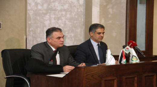 شراكة بين جامعة البلقاء التطبيقية ومؤسسة الضمان الاجتماعي تتيح لمتقاعدي الضمان تقسيط الرسوم الدراسية لابنائهم الملتحقين بمختلف برامج وكليات الجامعة