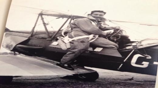 بالوثائق والصور :المرحوم سعد الدين قاسم ضمرة أول طيار حربي في الأردن