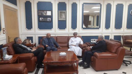 رئيس جامعة فيلادلفيا يلتقي الملحق الثقافي العماني