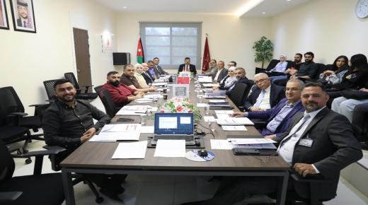 خبراء وأرباب عمل يضعون توصيات لتطوير مخرجات التعليم في “تكنولوجيا معلومات الشرق الأوسط”