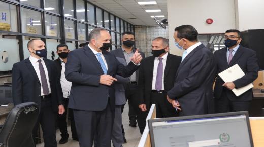 وزير الداخلية التلهوني : يتفقد مديرية الجنسية وشؤون الاجانب – صور