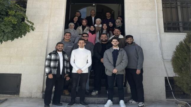 جامعة الزرقاء تنظم زيارة طلابية لوحدة مكافحة الجرائم الإلكترونية