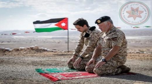 مدارس الحكمة الثانوية تهنيء بعيد المولد النبوي الشريف