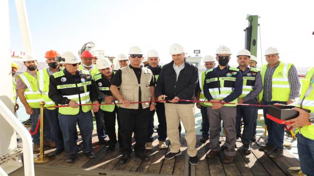 “البوتاس العربية” تواصل تدعيم خططها التوسعية المستقبلية وتدشن حفارتها المائية الثامنة ” اليرموك” – صور