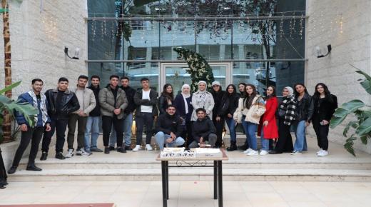 “الشرق الأوسط” تكرم طلبة أحدثوا فرقًا خلال أعمال تطوعية وخيرية