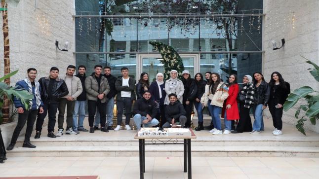 “الشرق الأوسط” تكرم طلبة أحدثوا فرقًا خلال أعمال تطوعية وخيرية