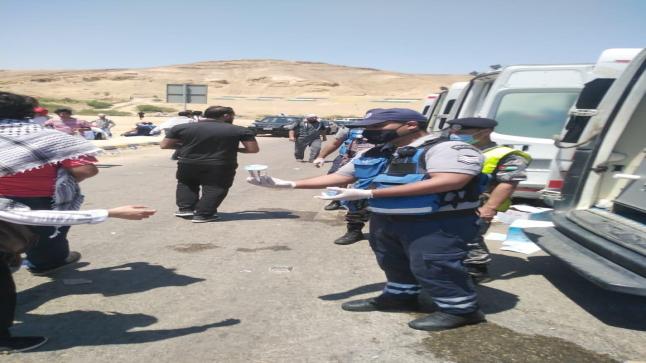 نشامى “الدفاع المدني”الأردني يقدمون خدمات الاسعاف لمسيرة الكرامة … صور + فيديو
