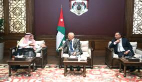 الشيخ ذيب بن رافع الذيب يشكر رئيس الديوان الملكي على حفاوة الاستقبال